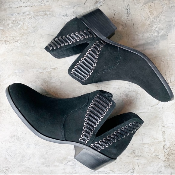 Vince Camuto Shoes - NIB Vince Camuto Pevista Black Booties 6.5